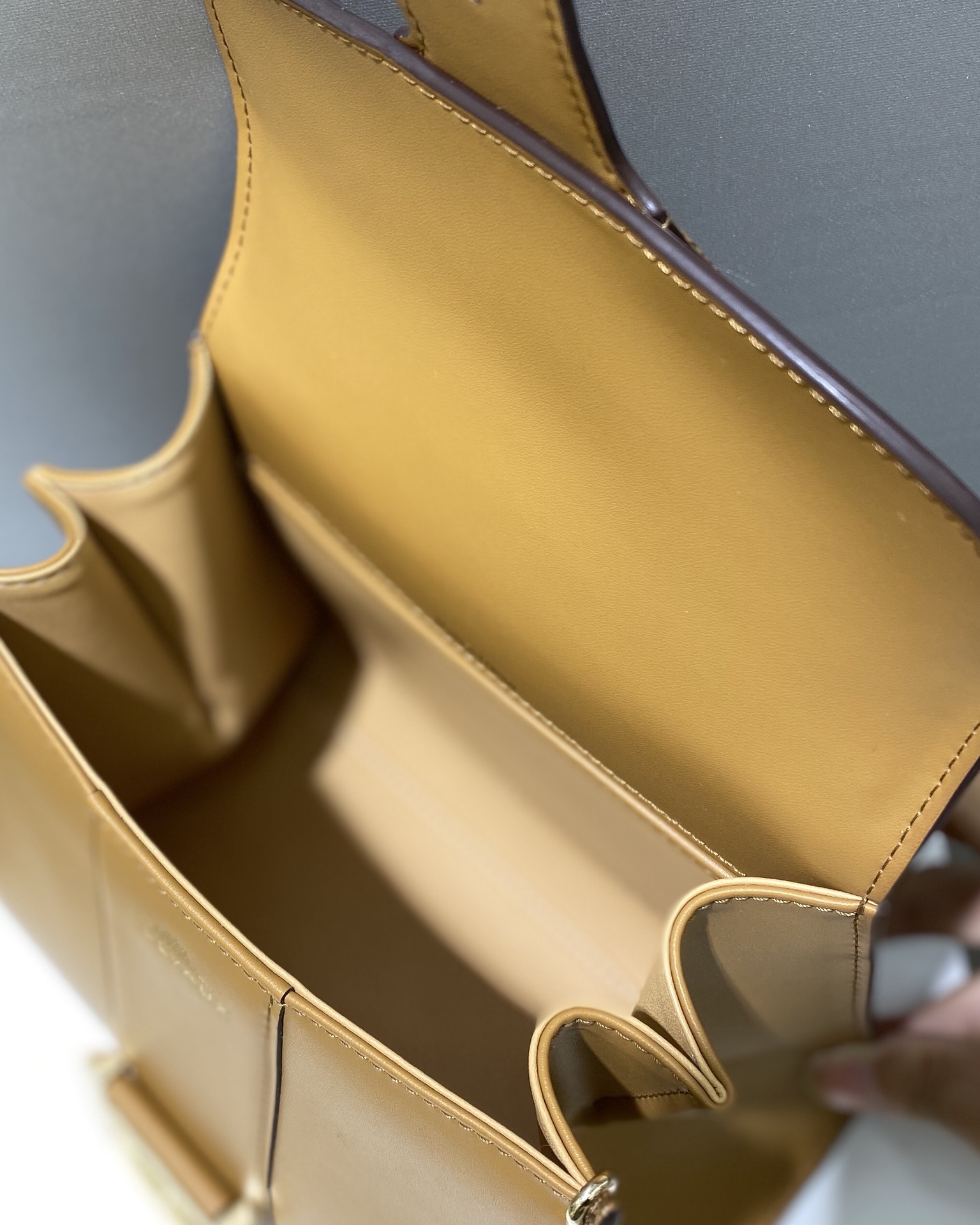 델보 브리앙 박스백 미니